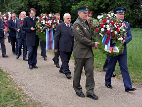 Gedenkveranstaltungen in Hebertshausen und Dachau